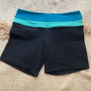 Lululemon 6” biker short